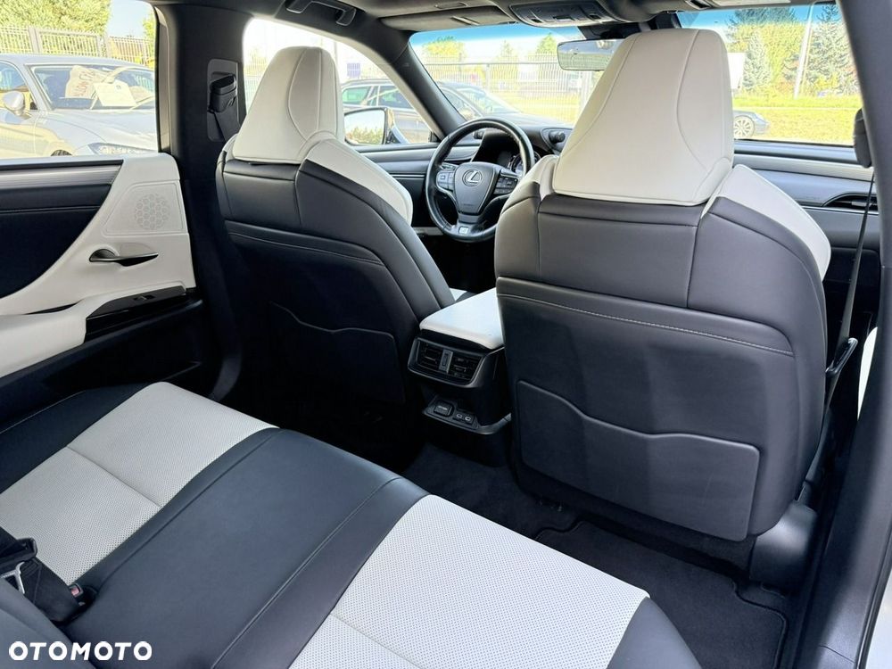 Lexus ES - 19
