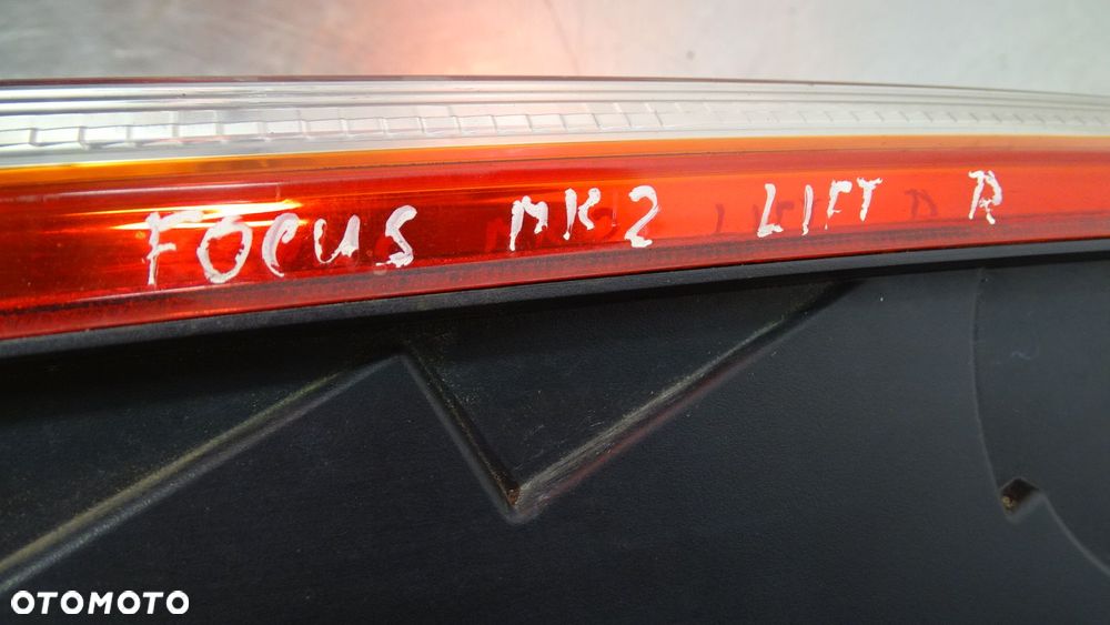 LAMPA PRAWA TYLNA FORD FOCUS MK2 LIFT 1.8 8M51-13404-A - 5