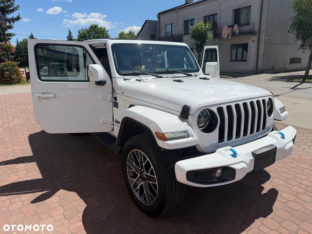 Jeep Wrangler - 1