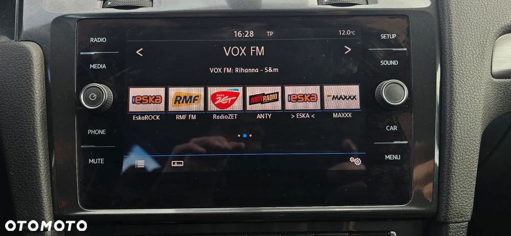 Volkswagen Golf 1.6 TDI BMT Highline - 36