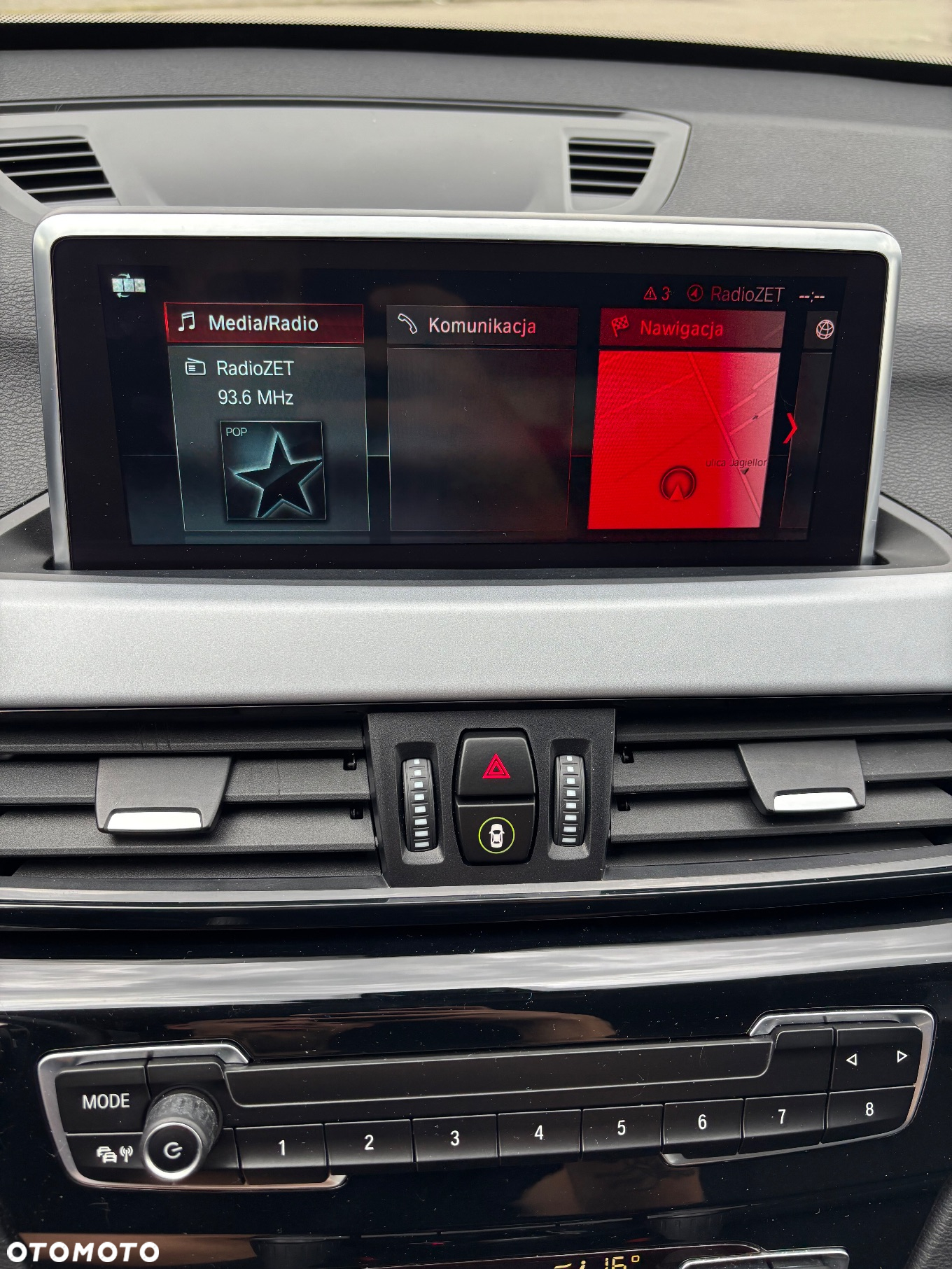 BMW X1 sDrive16d - 33