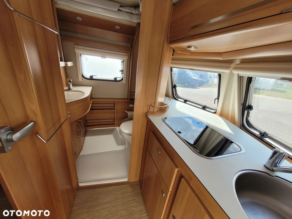 Weinsberg CARATWO 390, DMC 1200, 2022r. przedsionek - 7