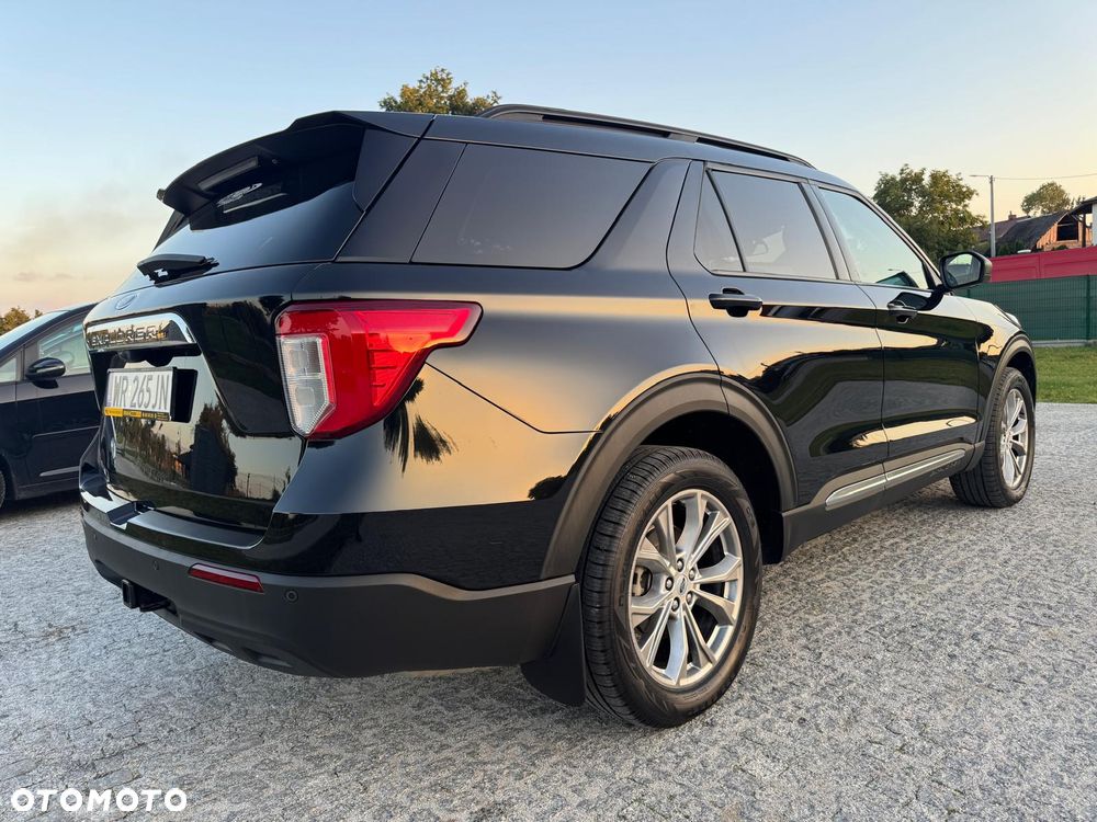 Ford Explorer - 10