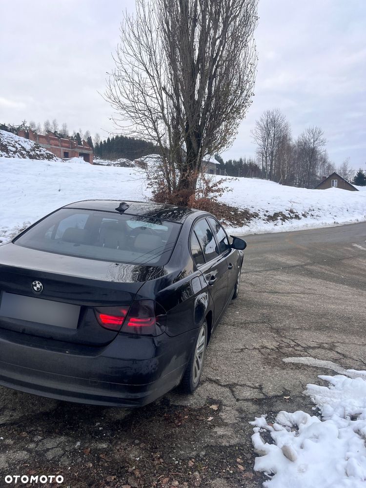 BMW Seria 3 318d - 4
