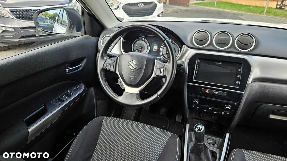 Suzuki Vitara 1.0 Boosterjet Allgrip Comfort - 17