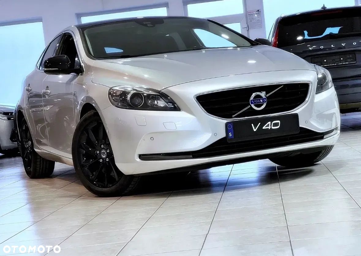 Volvo V40 D4 Drive-E Ocean Race - 1