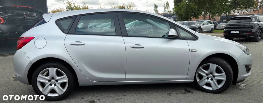 Opel Astra 1.6 CDTI Sport - 18
