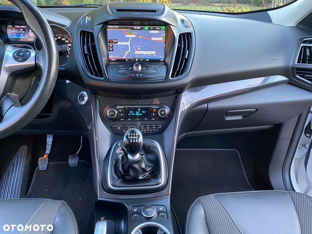 Ford Kuga 2.0 TDCi 2x4 Titanium - 17