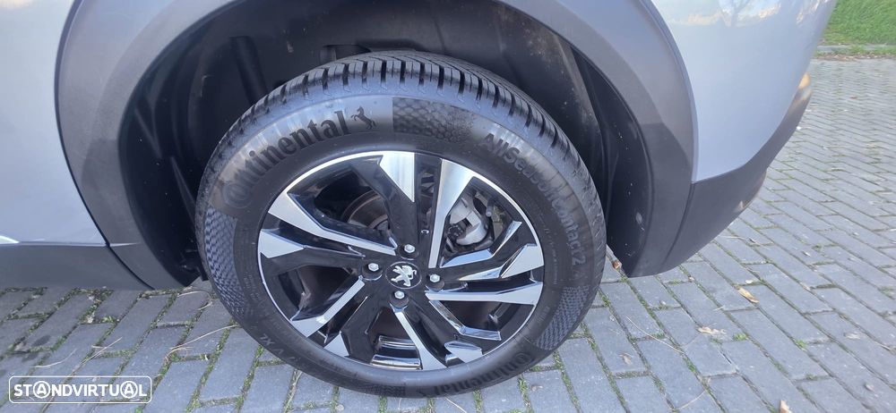 Peugeot 2008 1.2 PureTech Allure Pack - 26