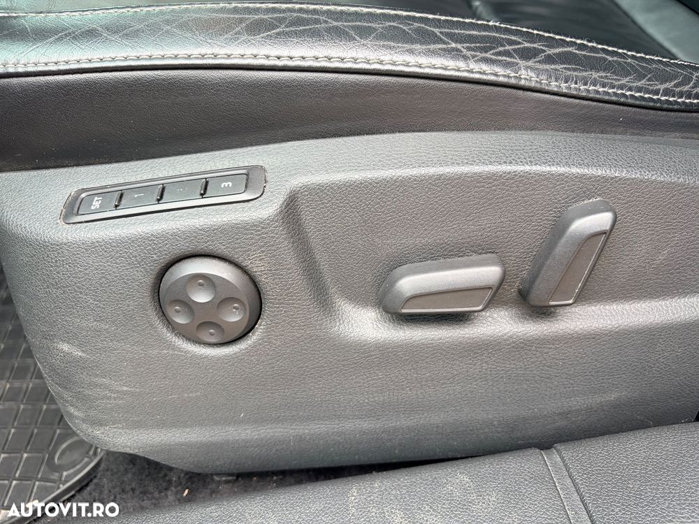 Skoda Superb 2.0 TDI Ambition DSG - 22