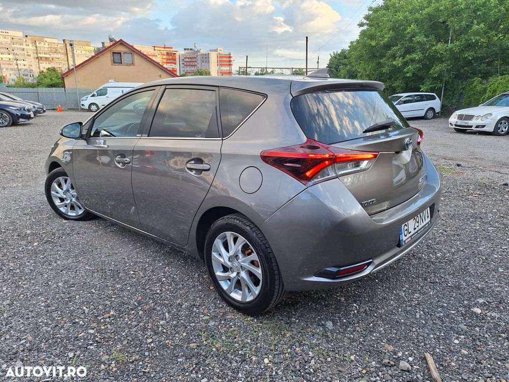 Toyota Auris - 16