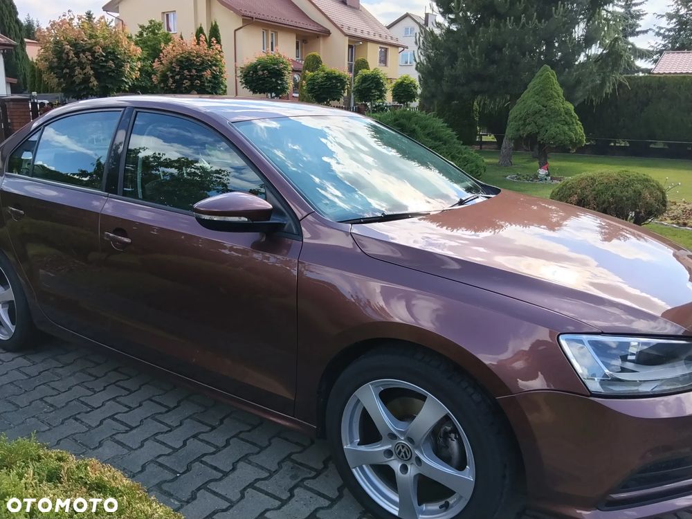 Volkswagen Jetta 1.2 TSI BlueMotion Technology - 5