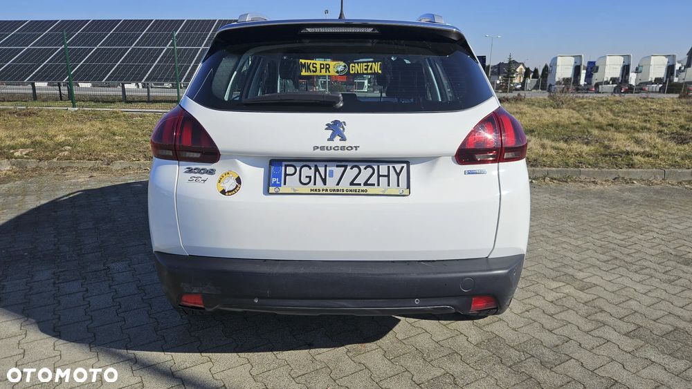 Peugeot 2008 - 4
