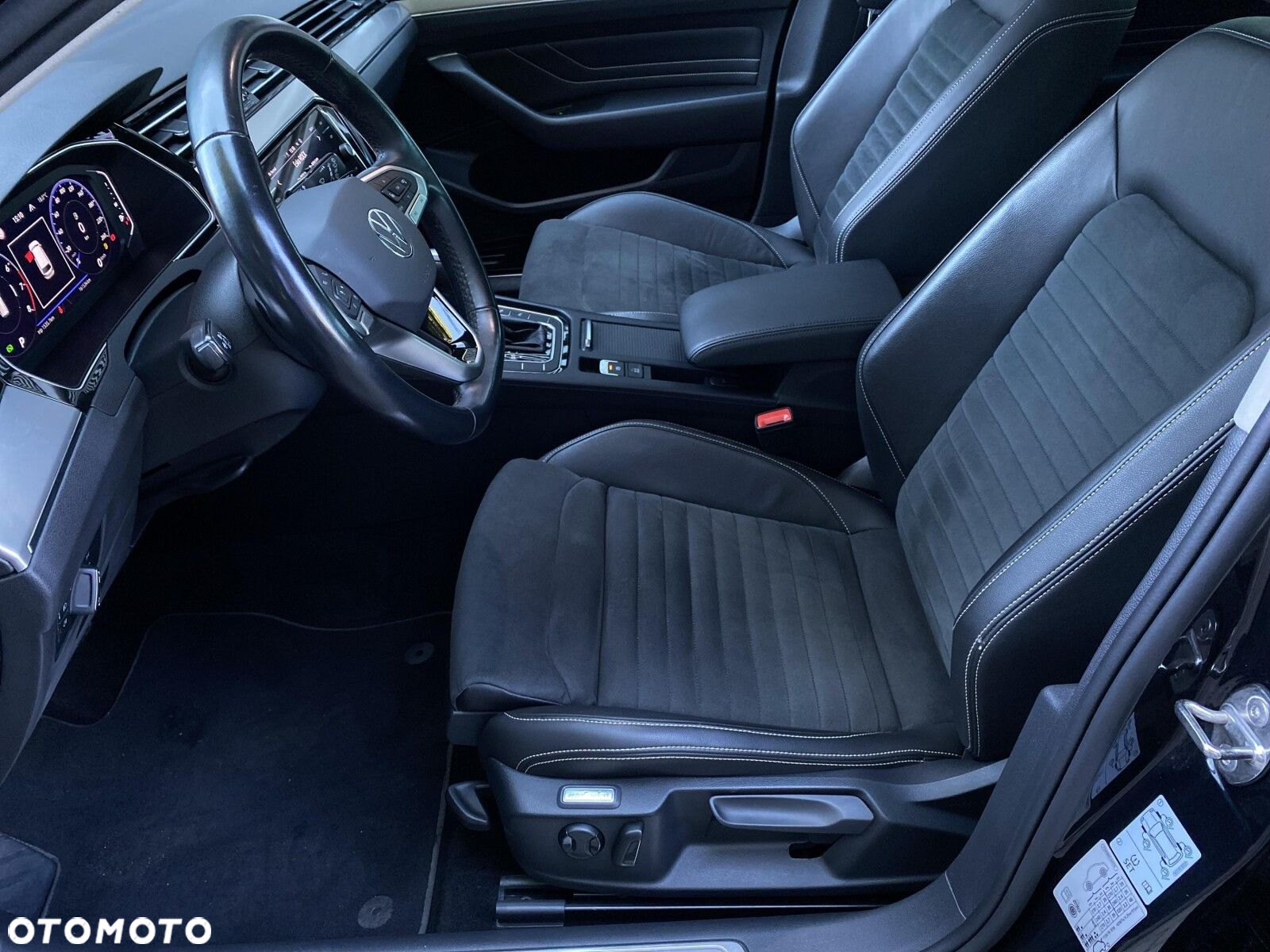 Volkswagen Passat 2.0 TSI Elegance DSG - 11