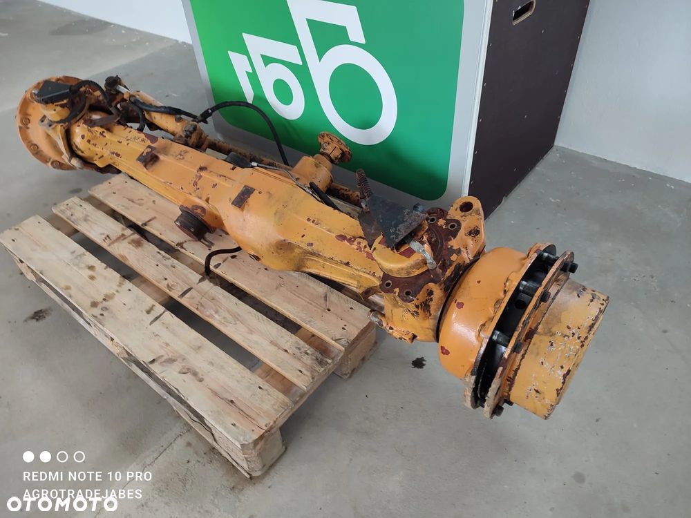 Most napędowy 134237 Carraro   Case 580 SLE - 3