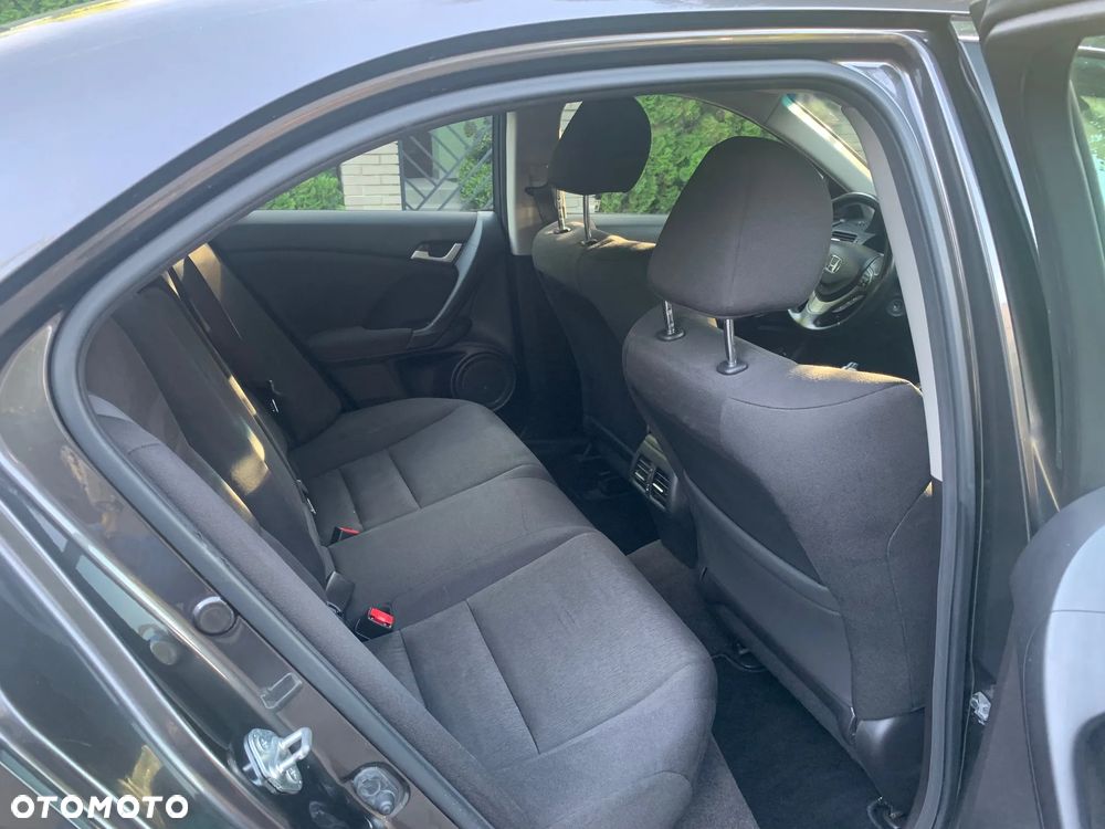Honda Accord 2.0 Executive - 21