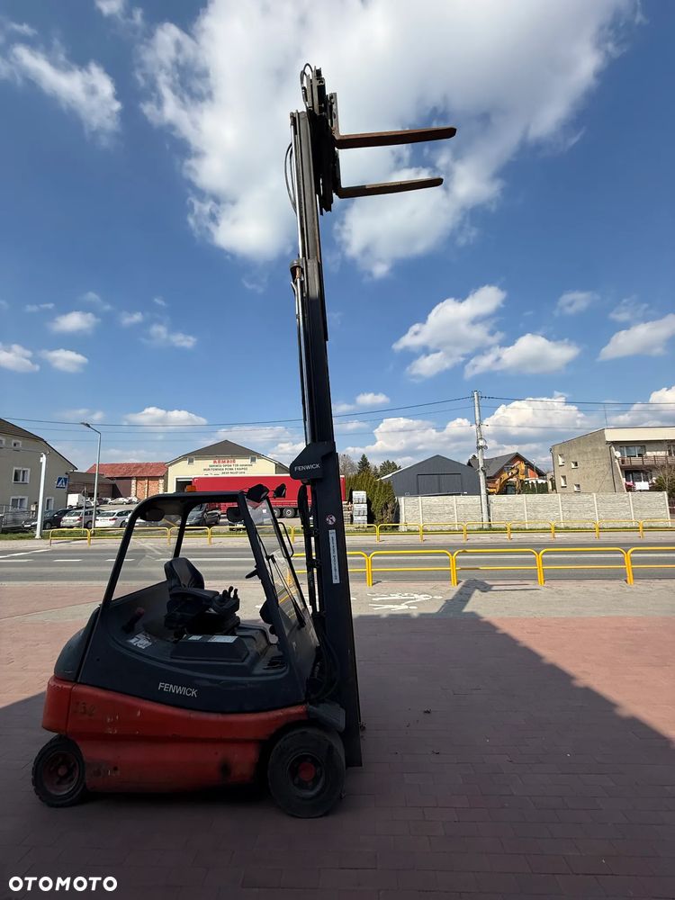 Linde E25 - 10