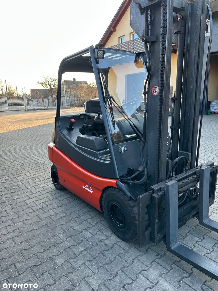 Linde E30 - 4