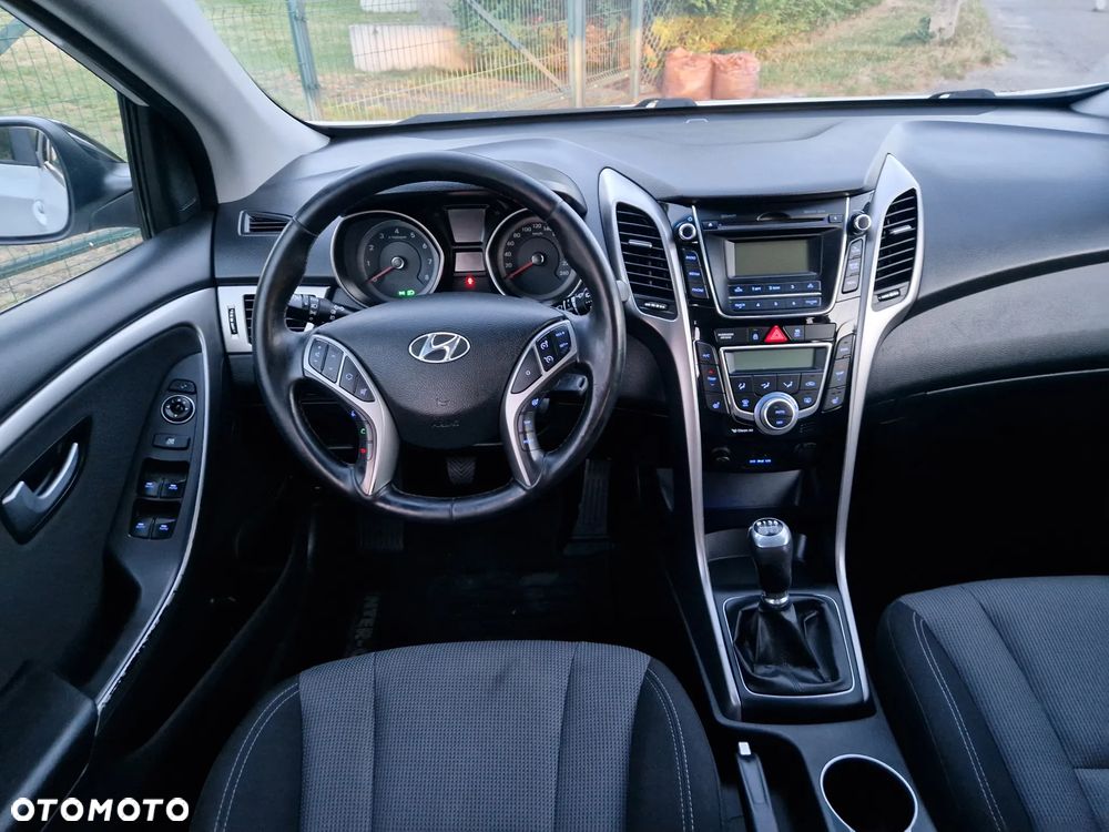 Hyundai i30 1.4 Comfort World Cup - 8
