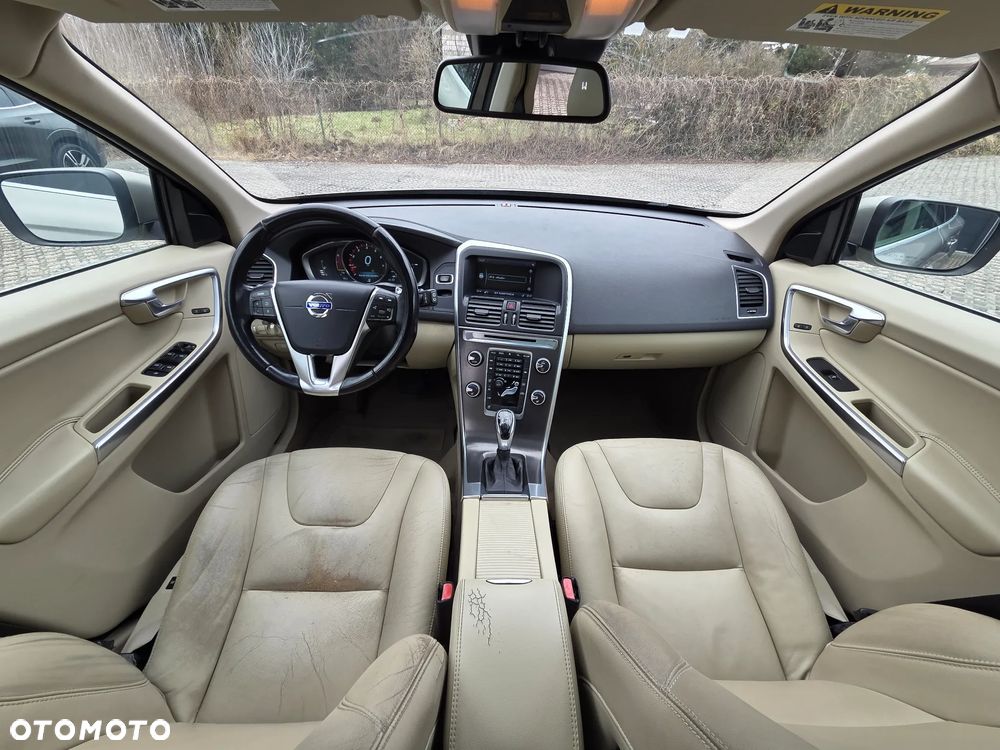 Volvo XC 60 T6 AWD Momentum - 10