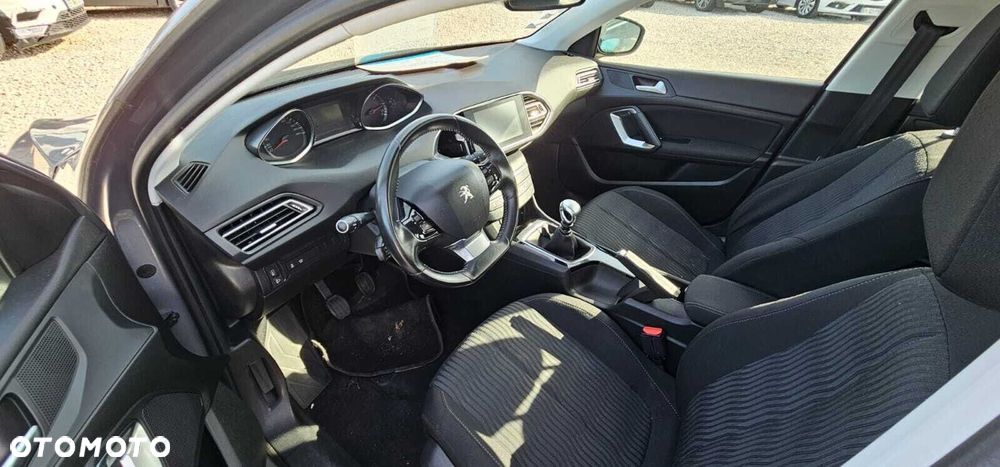Peugeot 308 - 7
