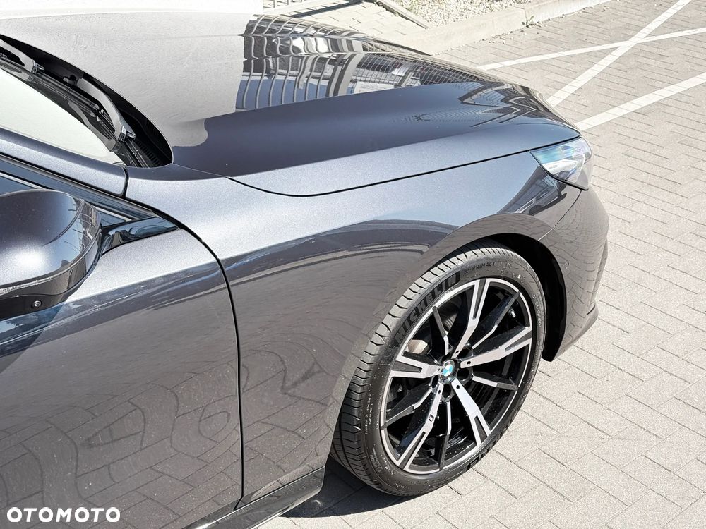 BMW Seria 5 520d xDrive - 11