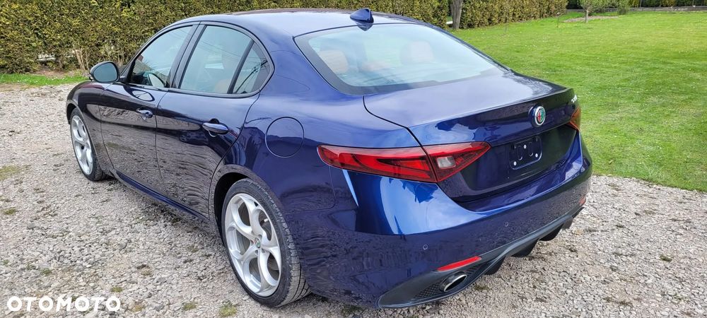 Alfa Romeo Giulia 2.0 Turbo TI Q4 - 4