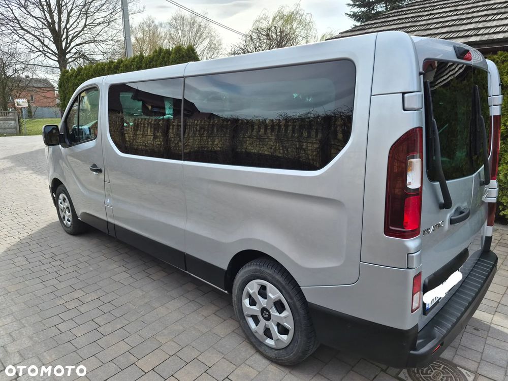 Renault Trafic Grand 2.0 dCi EDC - 6