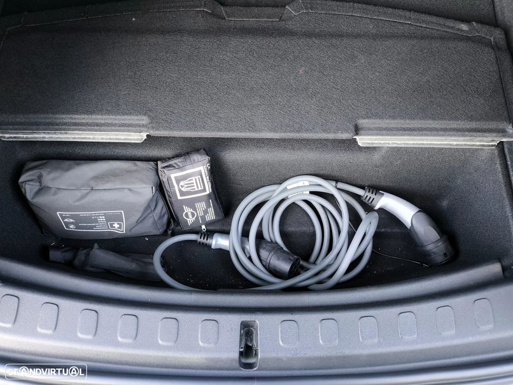 MINI Countryman Cooper SE ALL4 Auto - 28