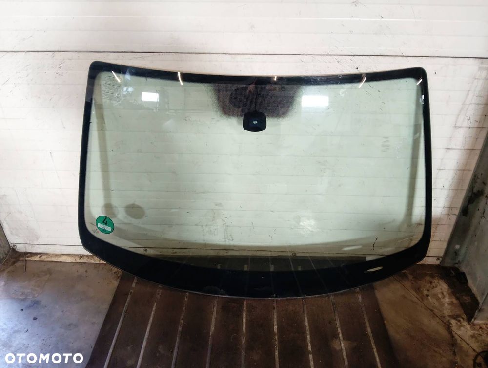 SZYBA CZOŁOWA PRZEDNIA Z CZUJNIKIEM SENSOR VOLKSWAGEN EOS I 1K0955559T - 1