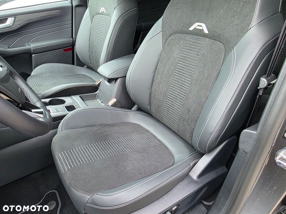 Ford Kuga - 18