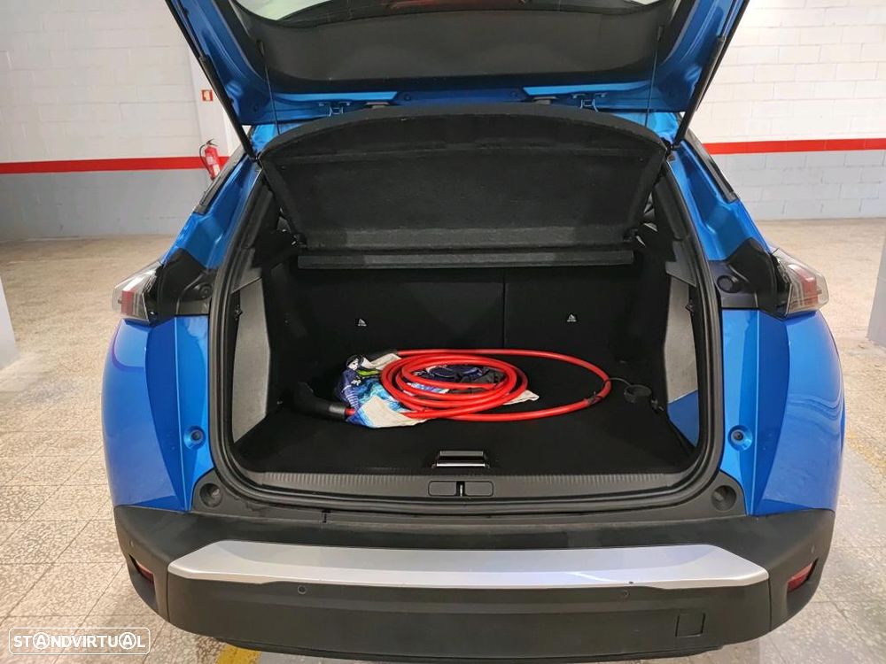 Peugeot e-2008 50 kWh GT - 12