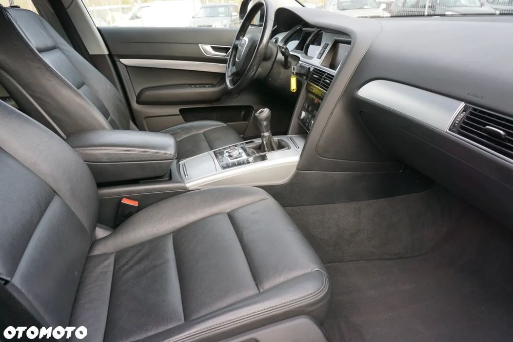 Audi A6 Avant - 17