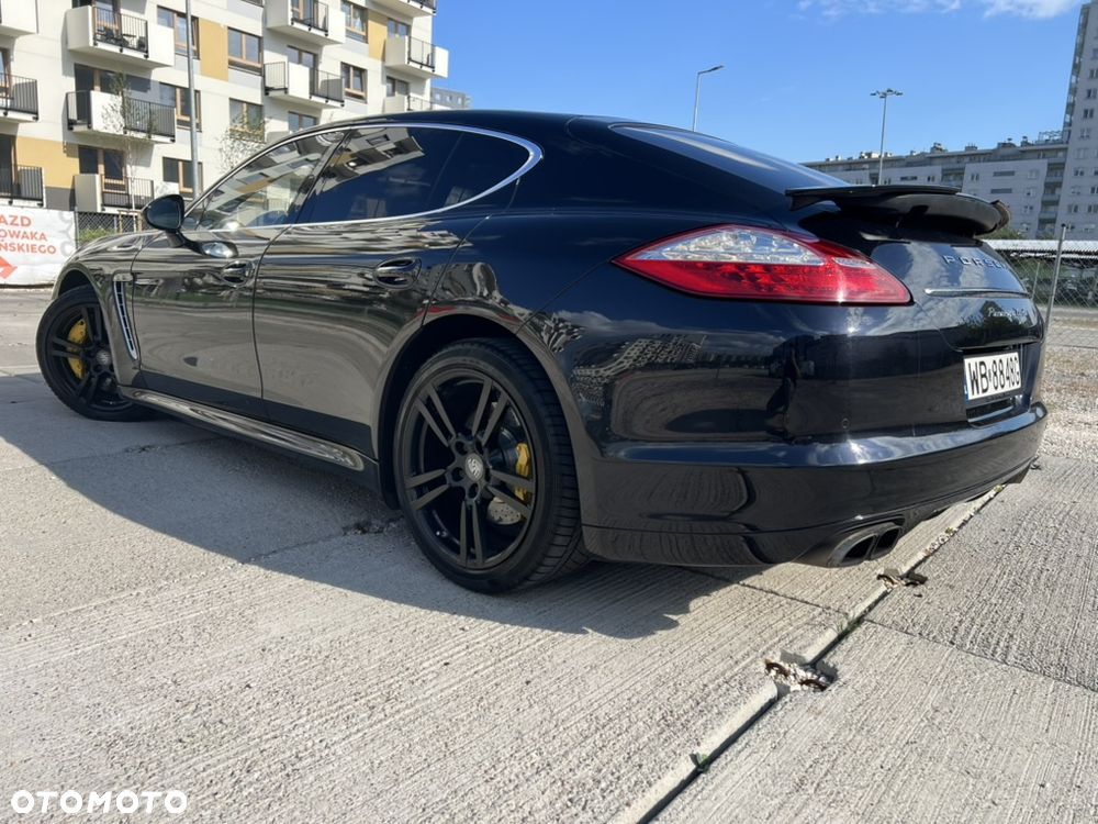 Porsche Panamera - 12