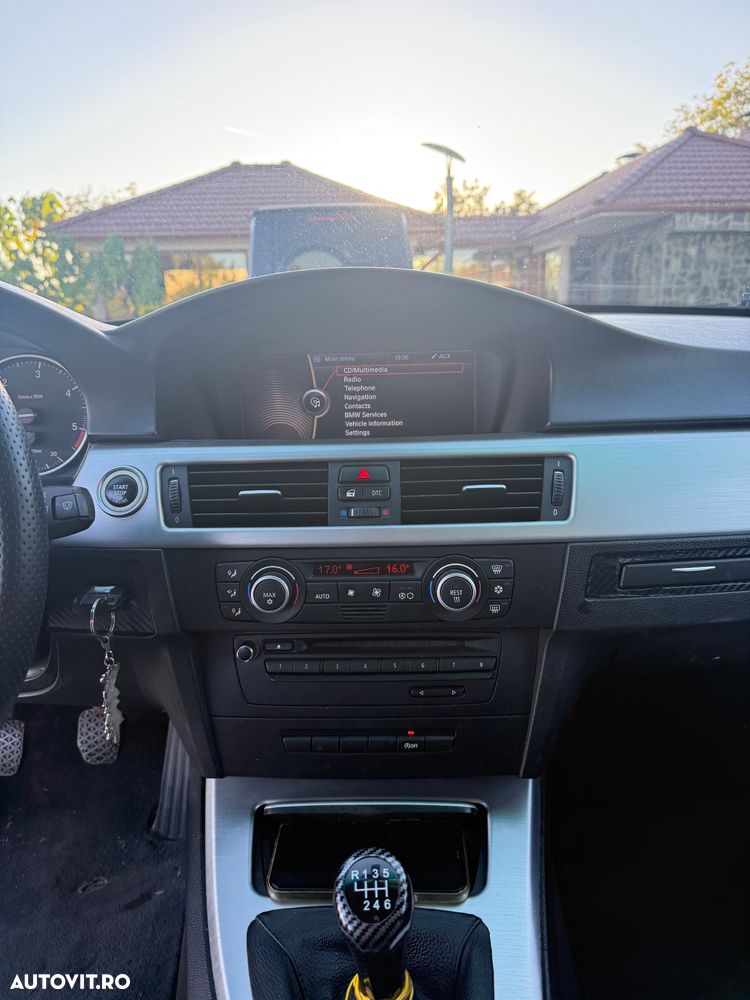 BMW Seria 3 320d - 10