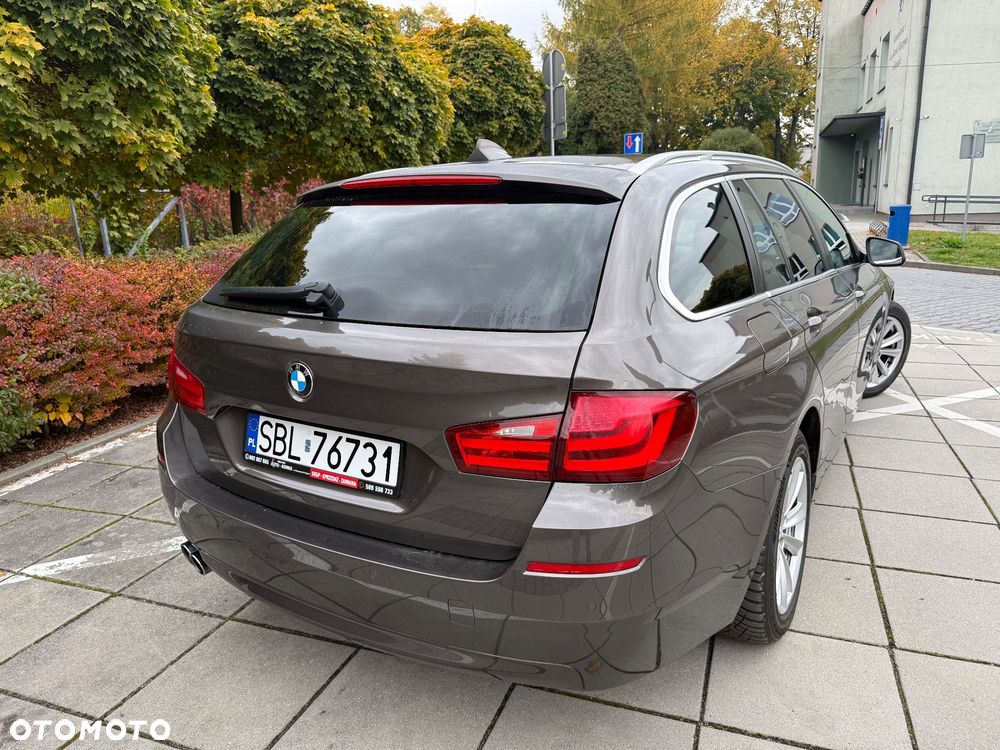BMW Seria 5 520d Luxury Line - 25