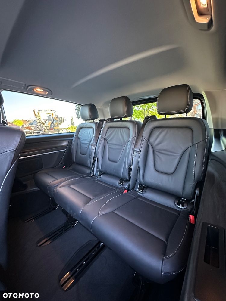 Mercedes-Benz Klasa V 300 d extralang 9G-TRONIC Avantgarde - 15