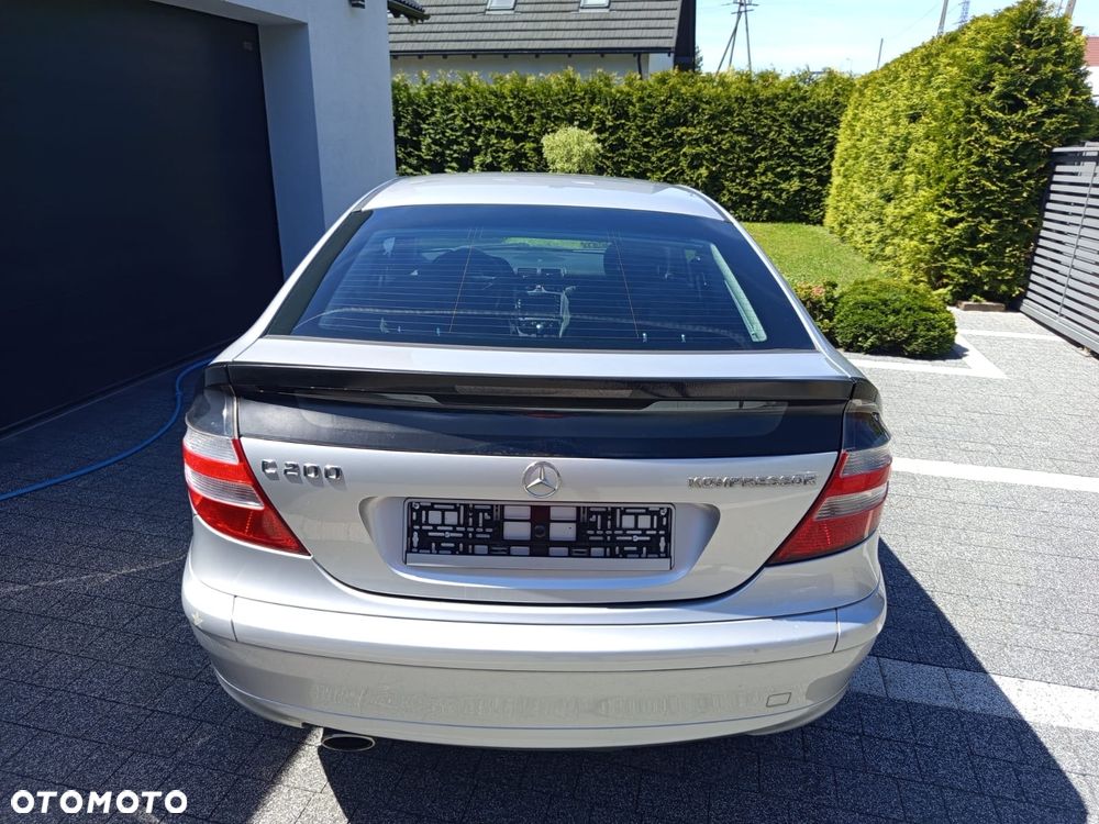 Mercedes-Benz Klasa C 200 Kompressor Automatik - 33
