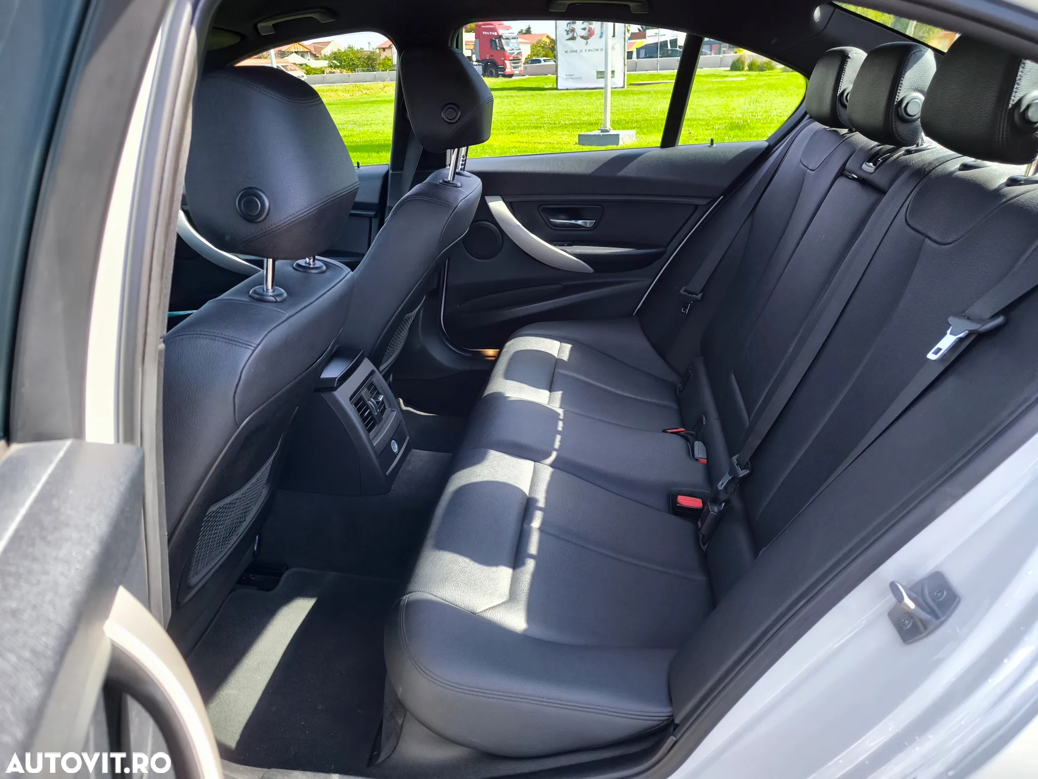 BMW Seria 3 316d - 7