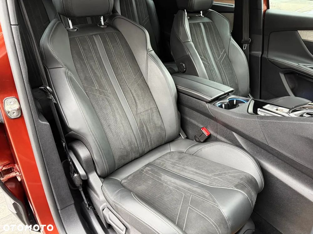 Peugeot 5008 1.5 BlueHDI Allure S&S EAT8 - 36