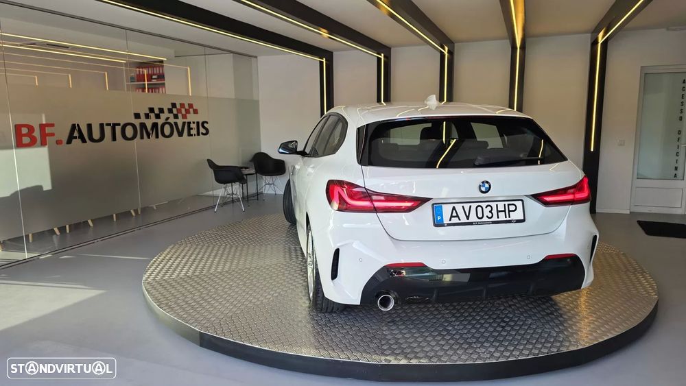BMW 116 d Pack Desportivo M - 17