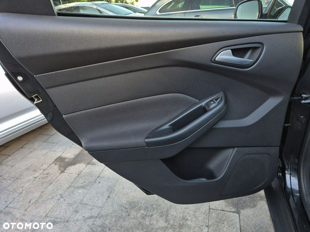 Ford Focus 1.5 EcoBoost Start-Stopp-System Titanium - 12