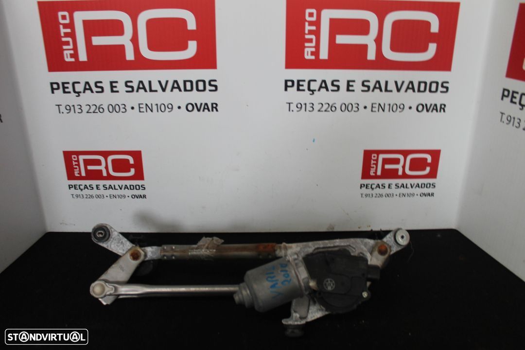 Limpa Para Brisas Toyota Yaris - 1