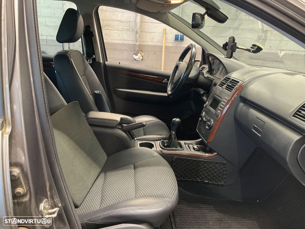 Mercedes-Benz A 160 BlueEFFICIENCY Elegance - 3