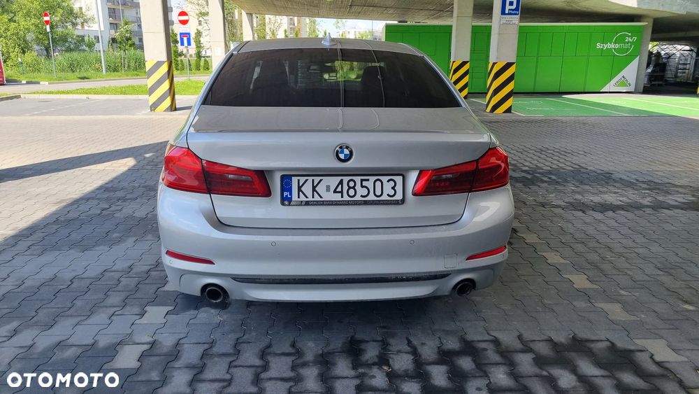 BMW Seria 5 520d Efficient Dynamics Edition Sport Line - 4
