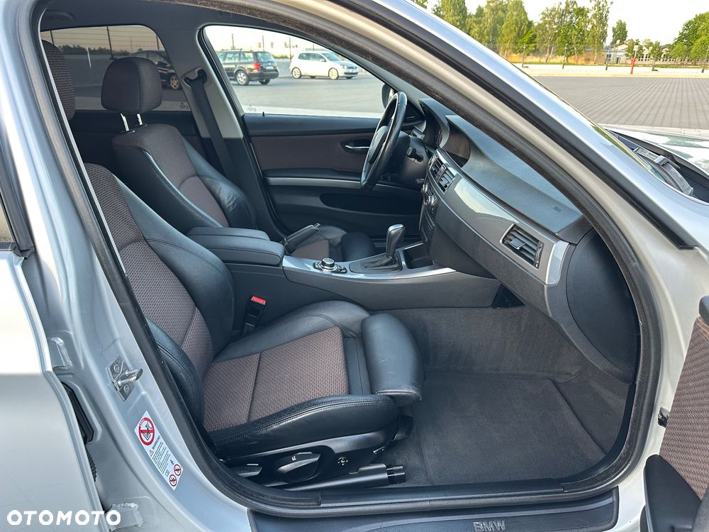 BMW Seria 3 318d DPF Edition Exclusive - 19