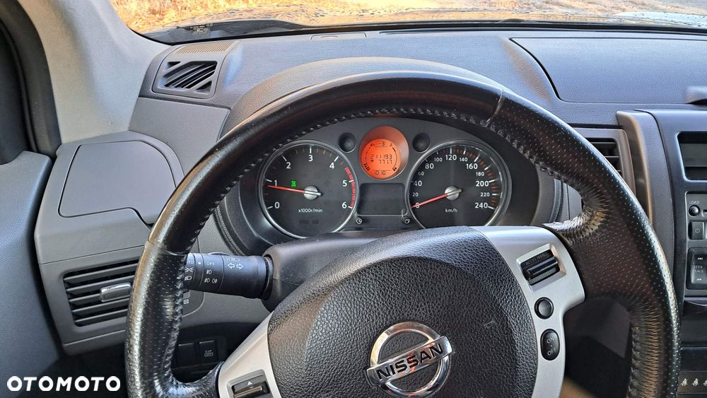 Nissan X-Trail 2.0 dCi LE - 15
