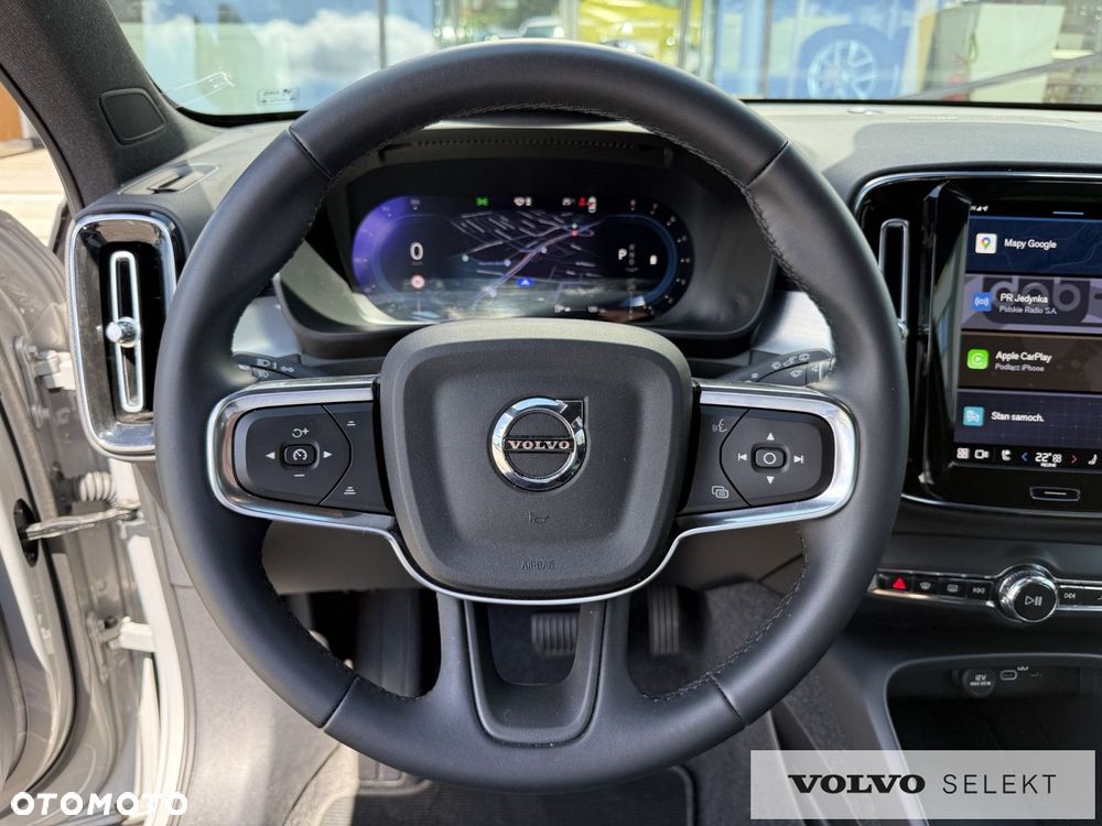 Volvo XC 40 - 18