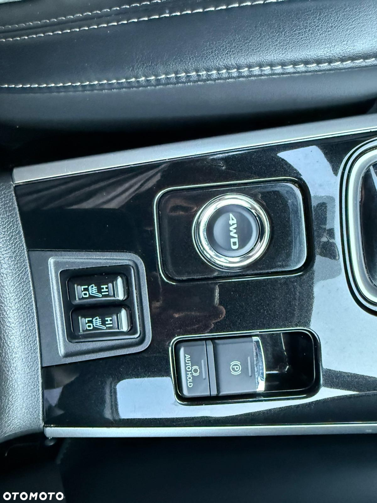 Mitsubishi Outlander 2.0 Instyle Navi 4WD CVT - 27