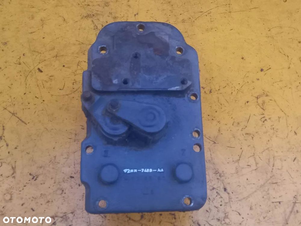 Wybierak dekiel pokrywa skrzyni z DualPower New Holland 6640 - 1